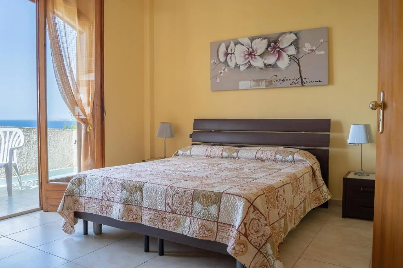 Terrazza Sul Plemmirio Bed & Breakfast Fanusa  Syracuse